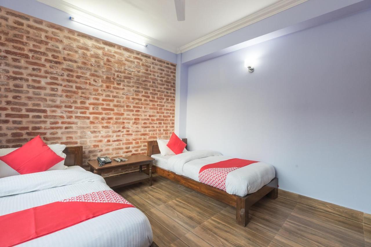 Oyo 729 Hotel Era Balaju Екстер'єр фото
