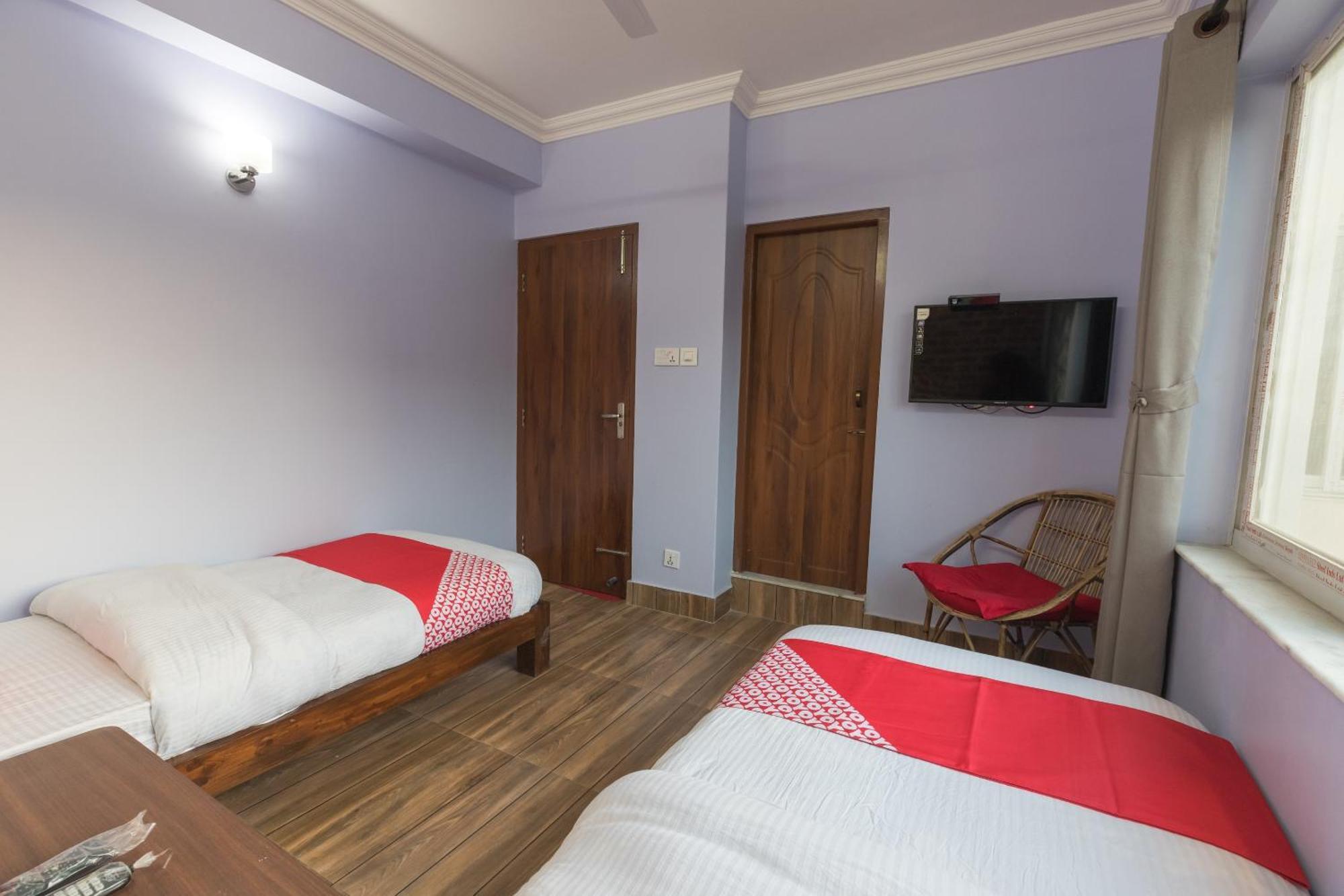 Oyo 729 Hotel Era Balaju Екстер'єр фото