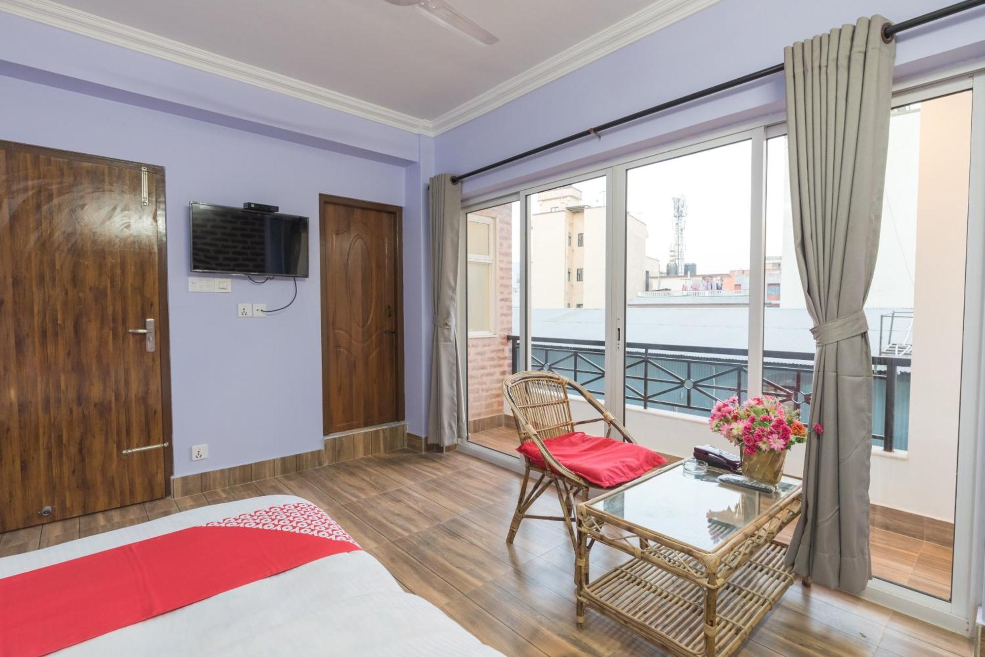Oyo 729 Hotel Era Balaju Екстер'єр фото